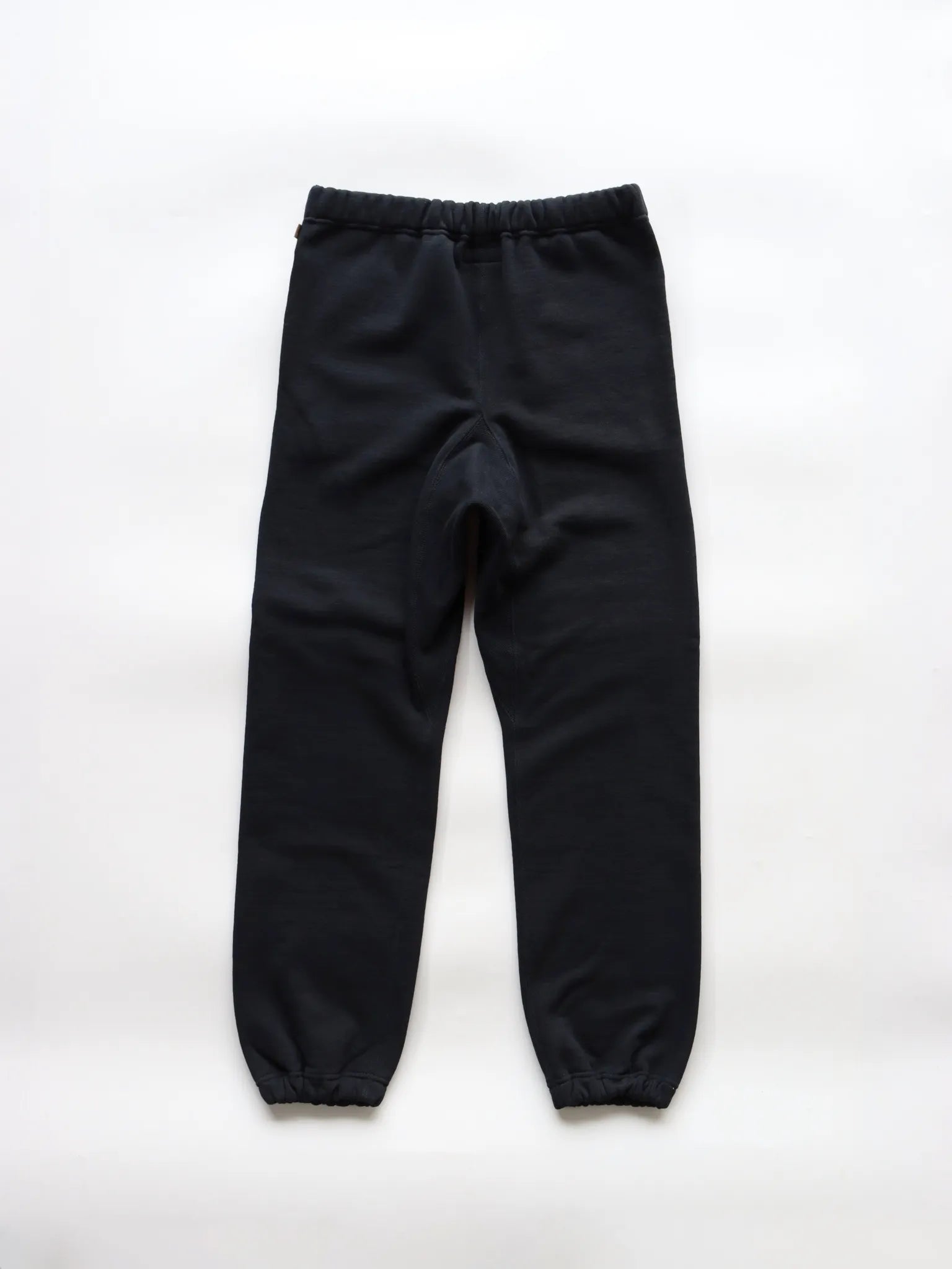 medium-sportswear-warmup-pants-dusty-black-2