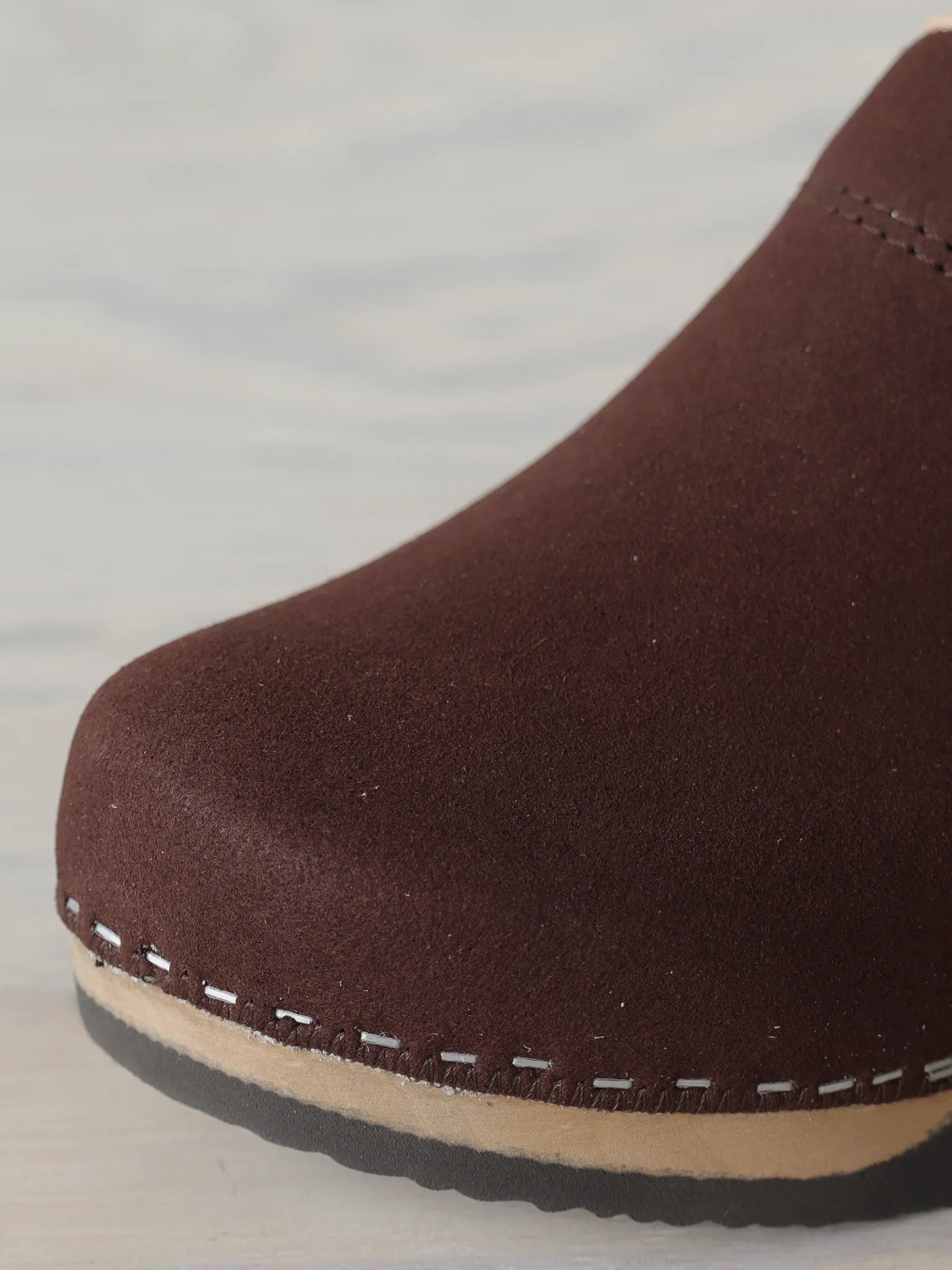 the-inoue-brothers-magnafied-embla-clogs-vegan-suede-tobacco-6