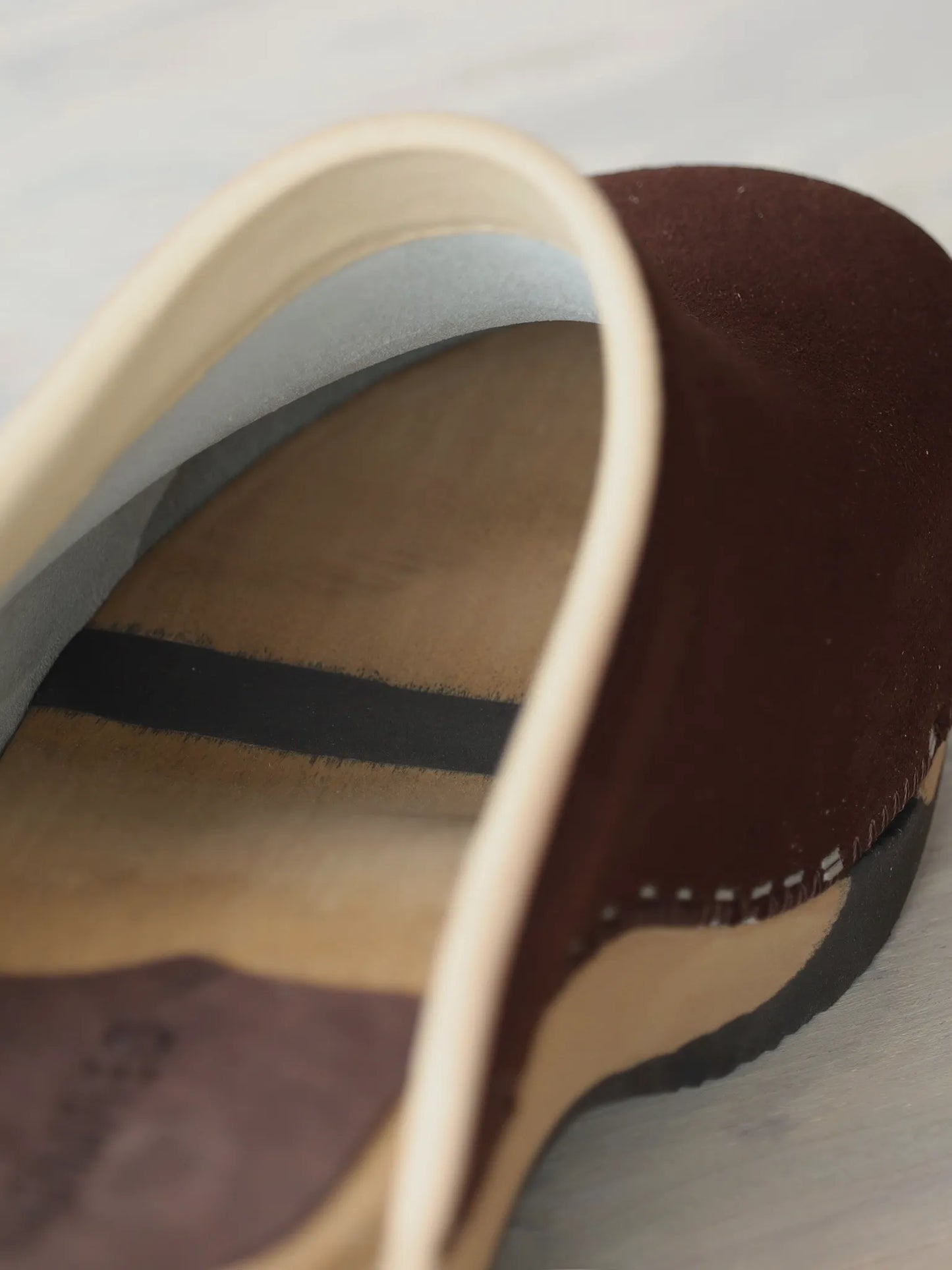 the-inoue-brothers-magnafied-embla-clogs-vegan-suede-tobacco-9