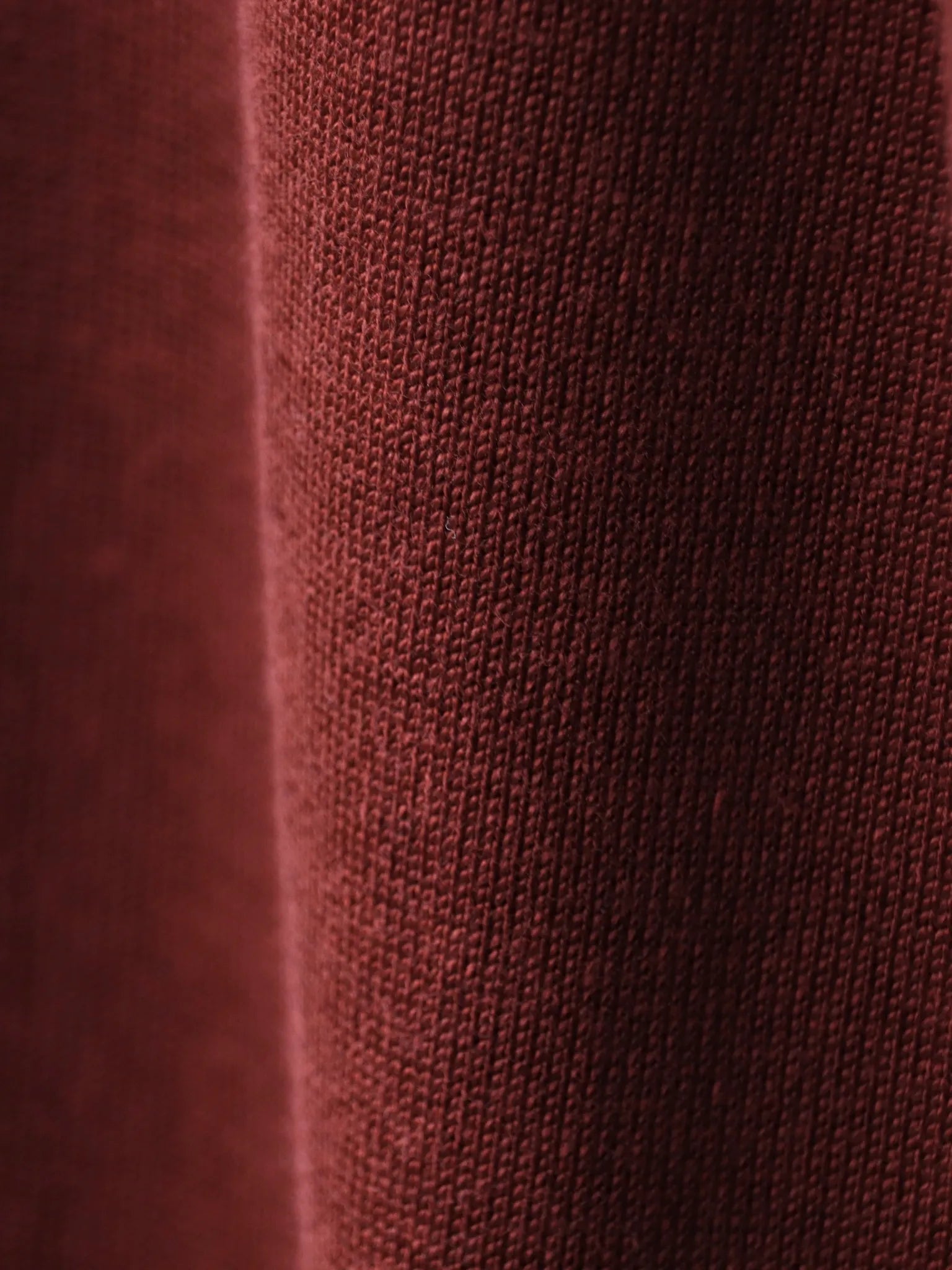 medium-sportswear-warmup-pants-shiny-wine-3
