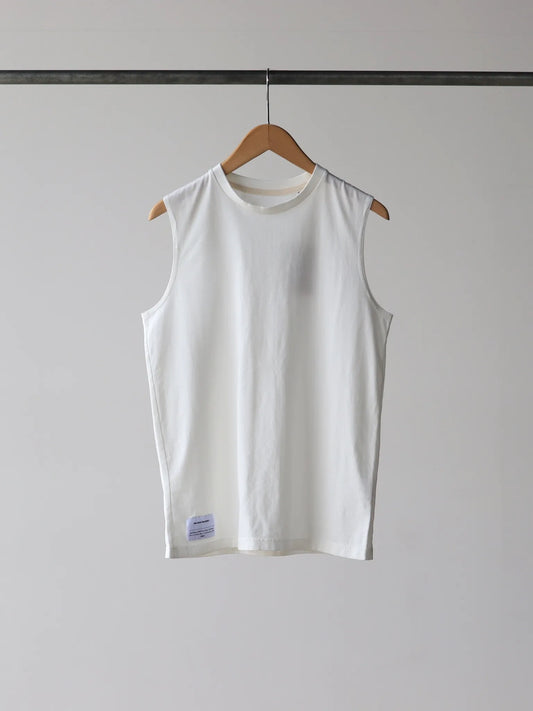 THE INOUE BROTHERS | NO SLEEVE TOP White