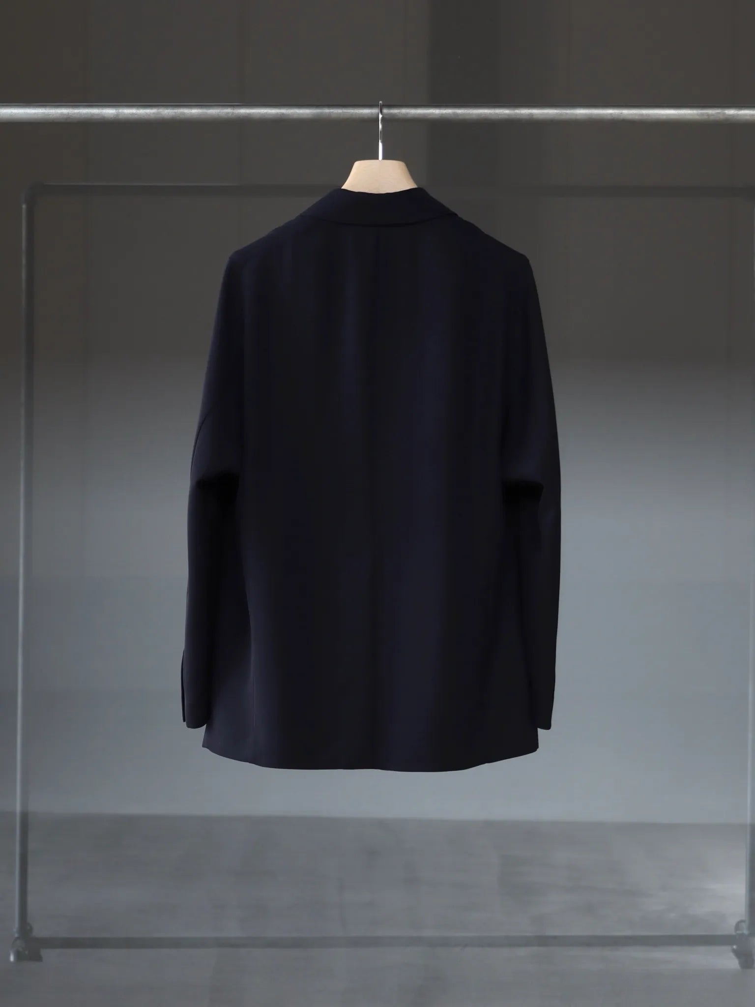 irenisa-relaxed-shoulder-jacket-dark-navy-2