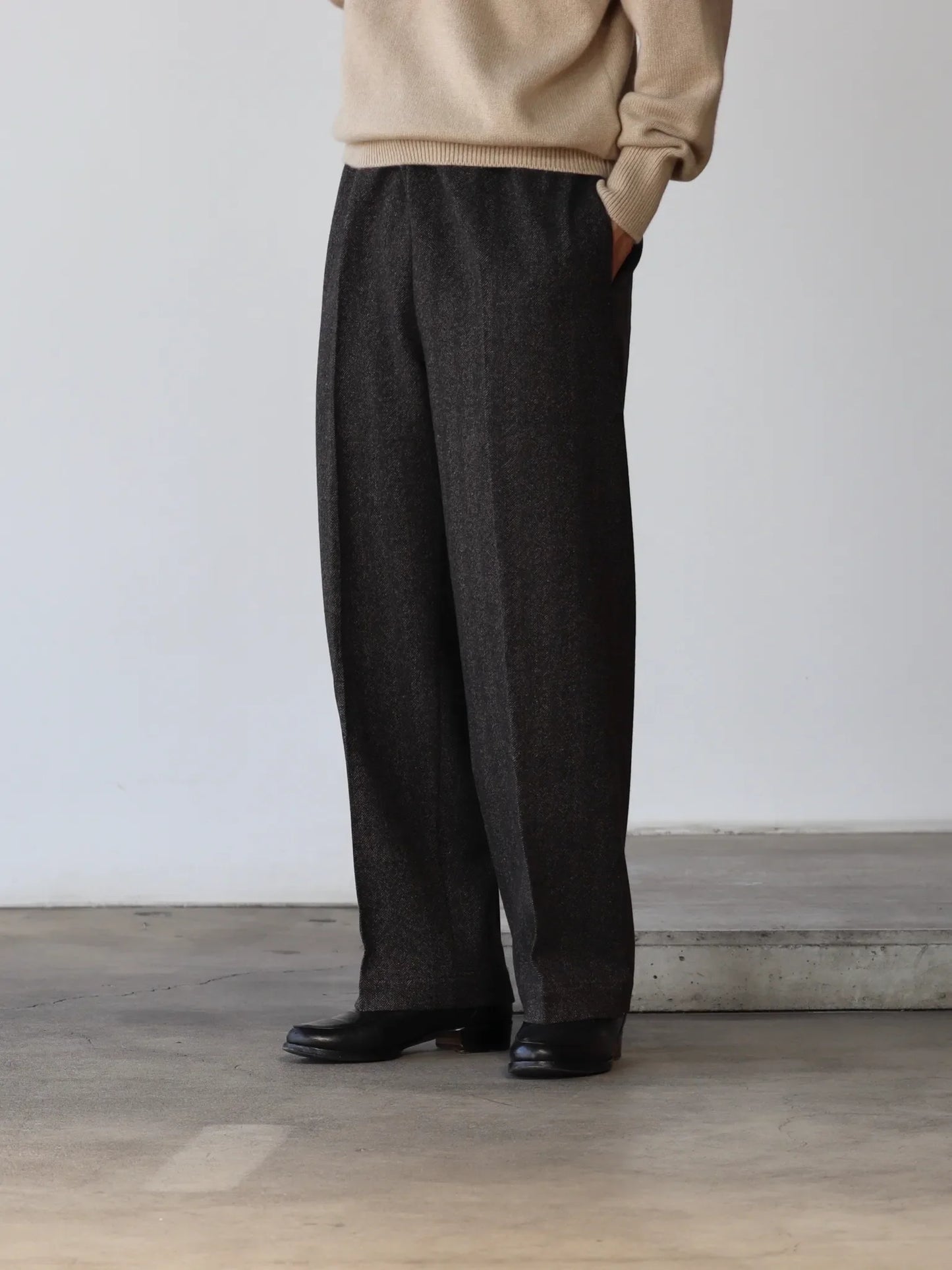 herill-blacksheep-easypants-brown-herringbone-3