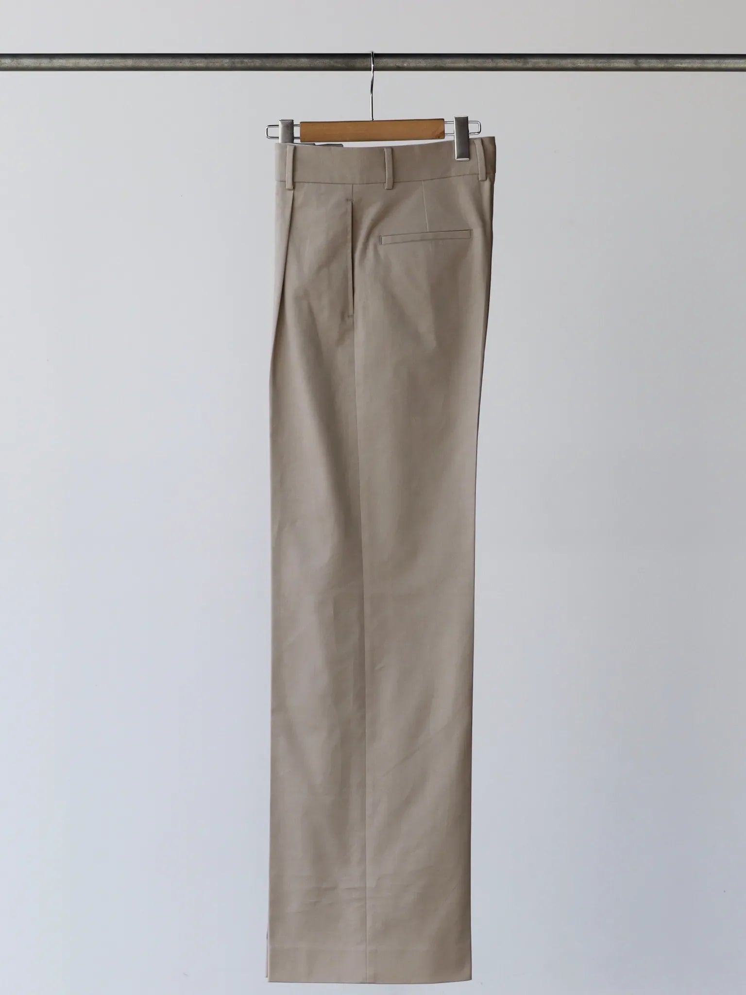 sean-suen-trousers-khaki-3