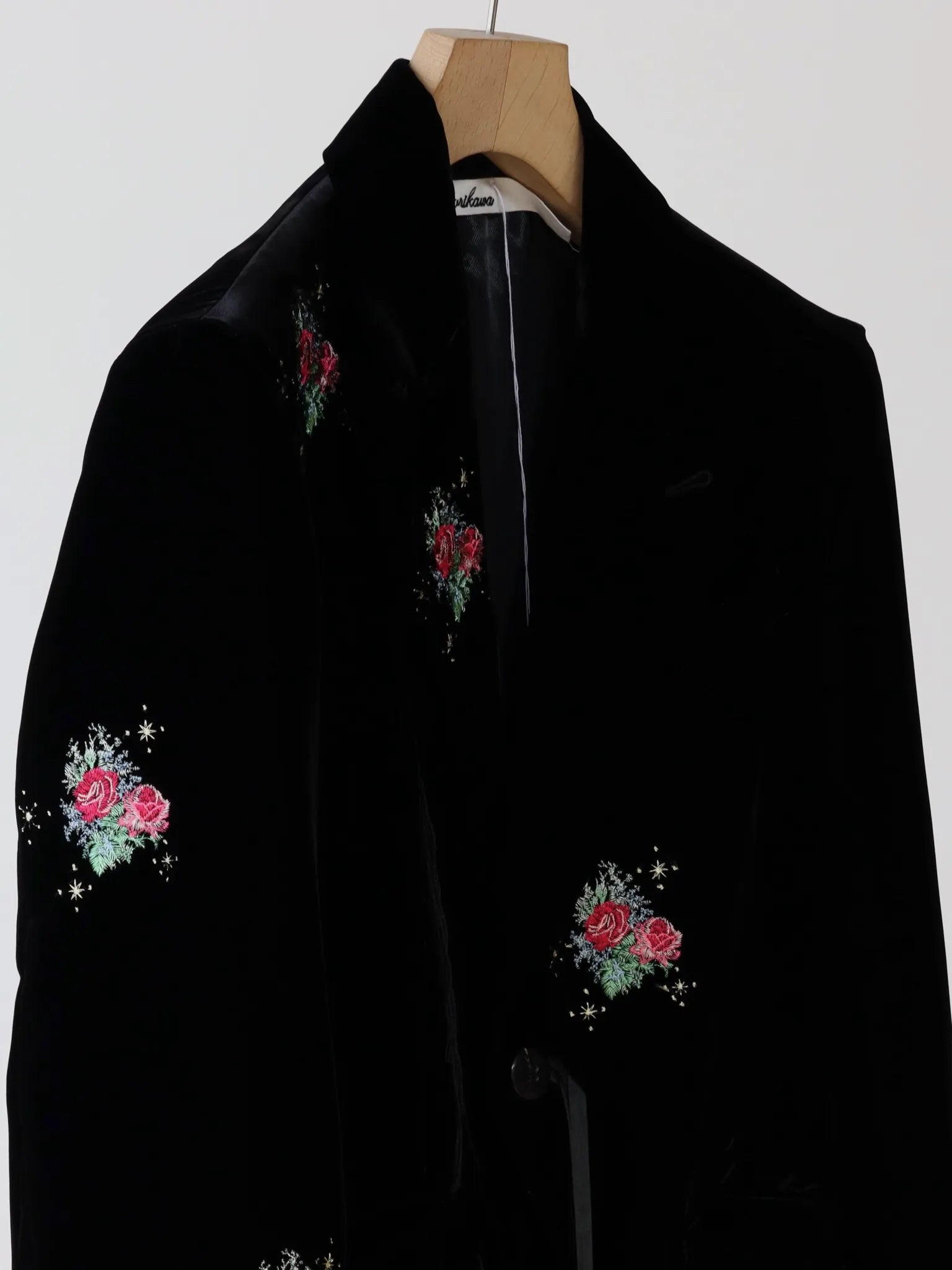 midorikawa-velvet-embroidery-jacket-black-embroidery-2