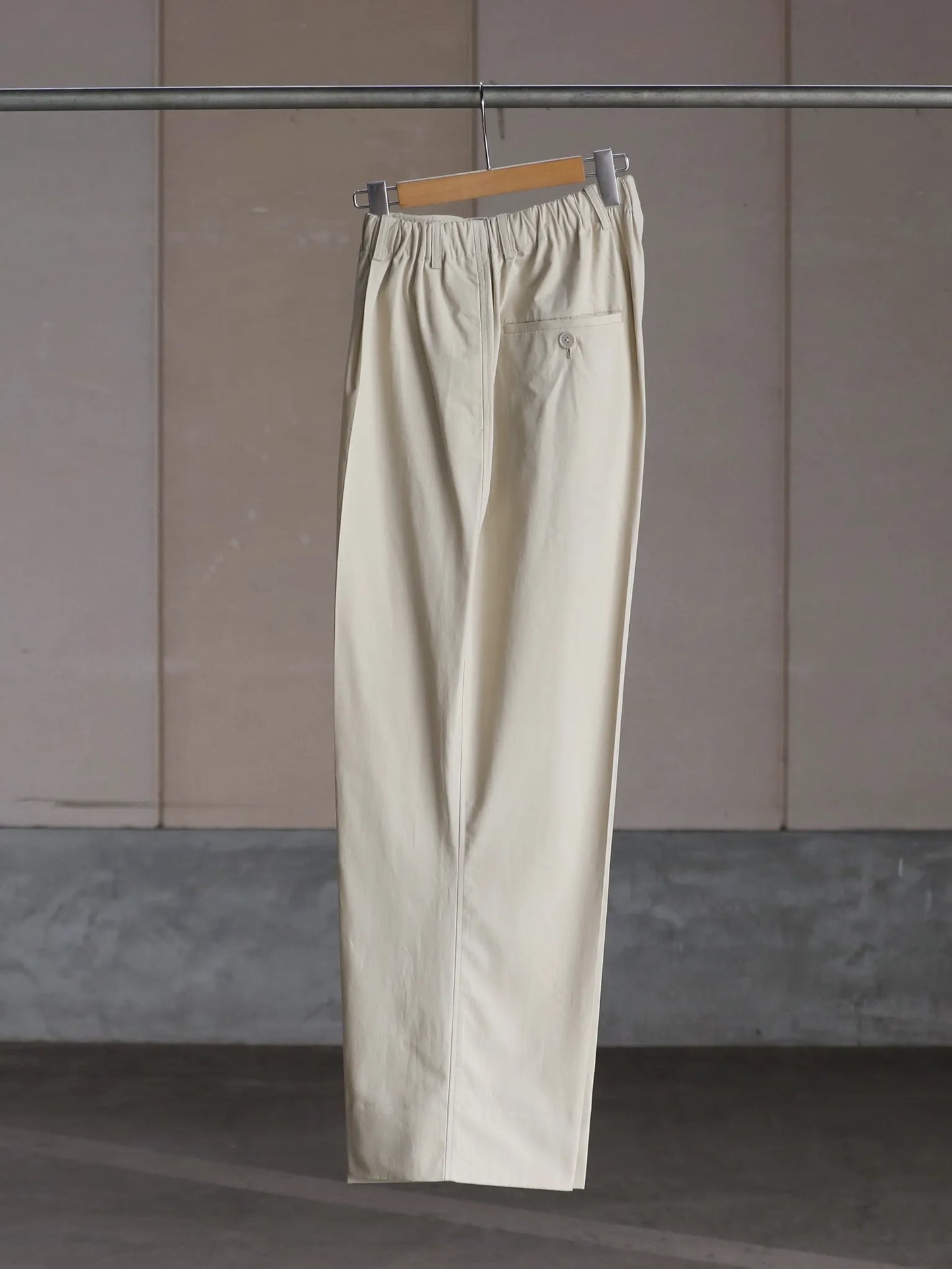 nonnotte | Draping Elastic In Tuck Wide Trousers Tidal Foam