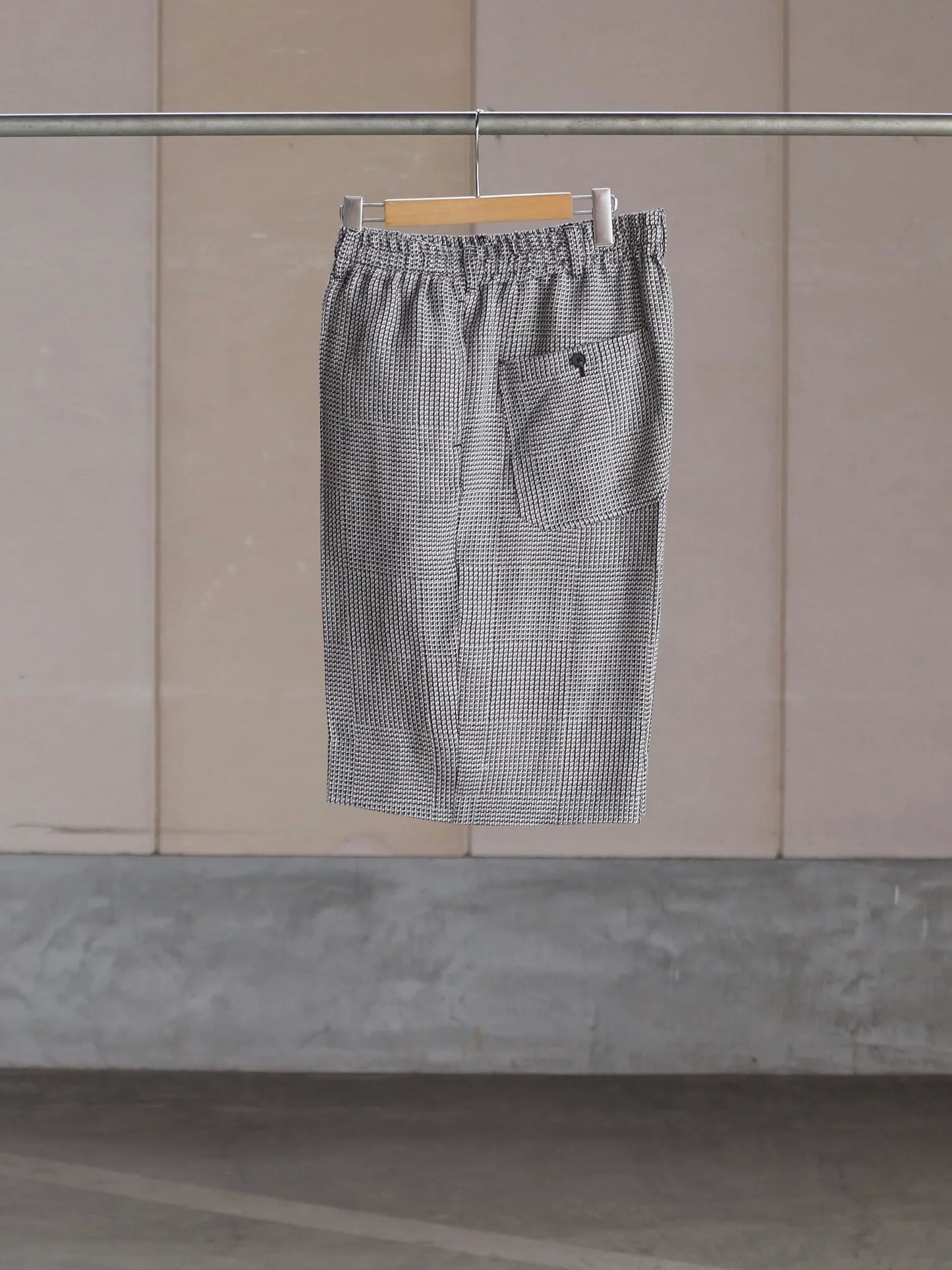 nonnotte | Elastic Baggy Shorts Trousers Black × Taupe