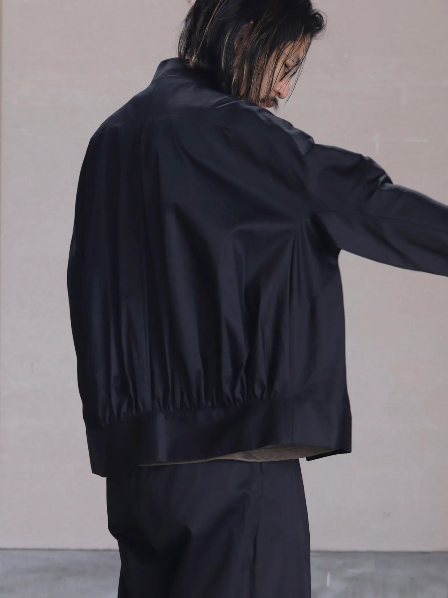 nonnotte | Draping Bias Sleeve Zip Up Blouson Caviar