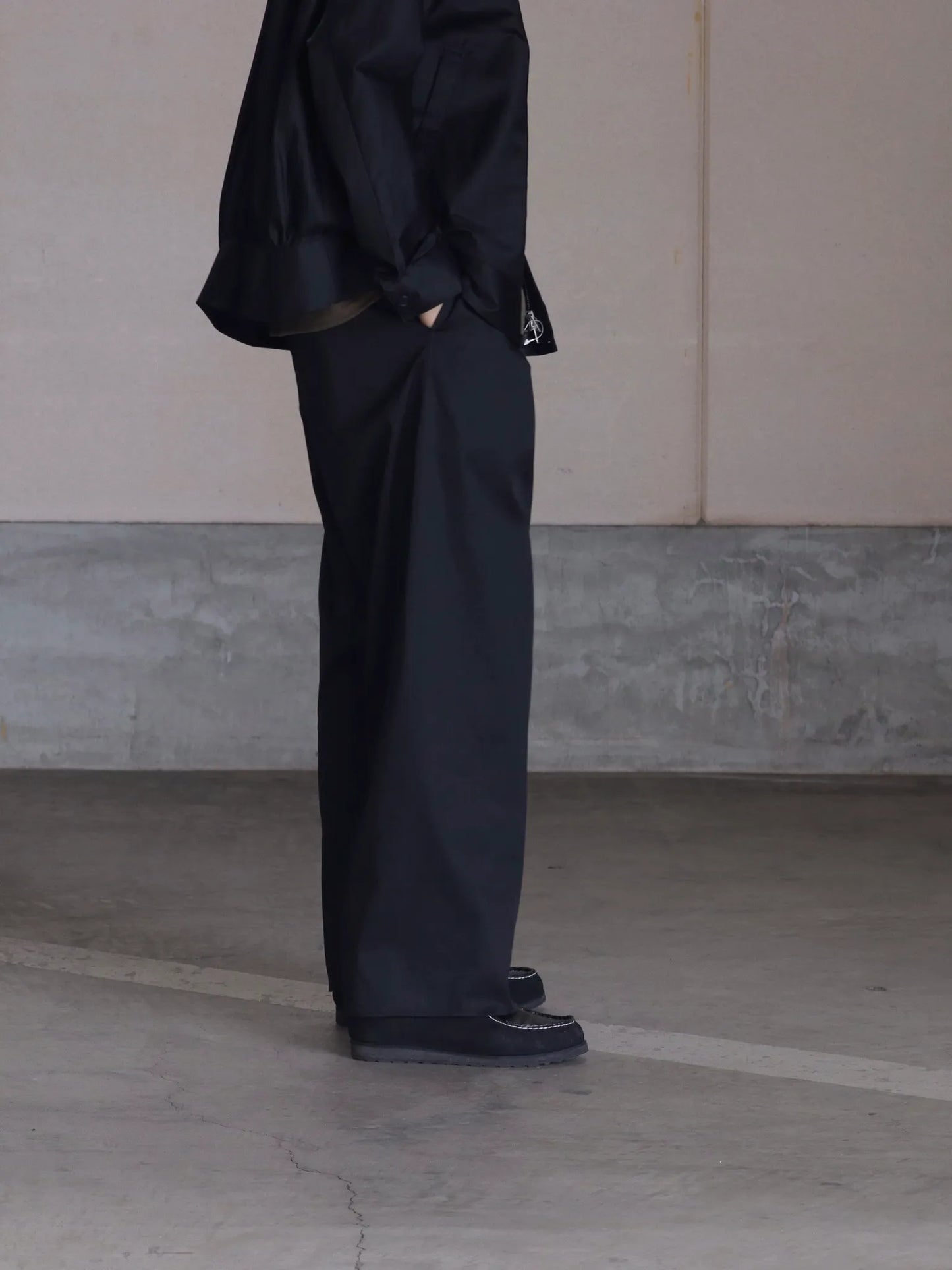 nonnotte | Draping Elastic In Tuck Wide Trousers Caviar