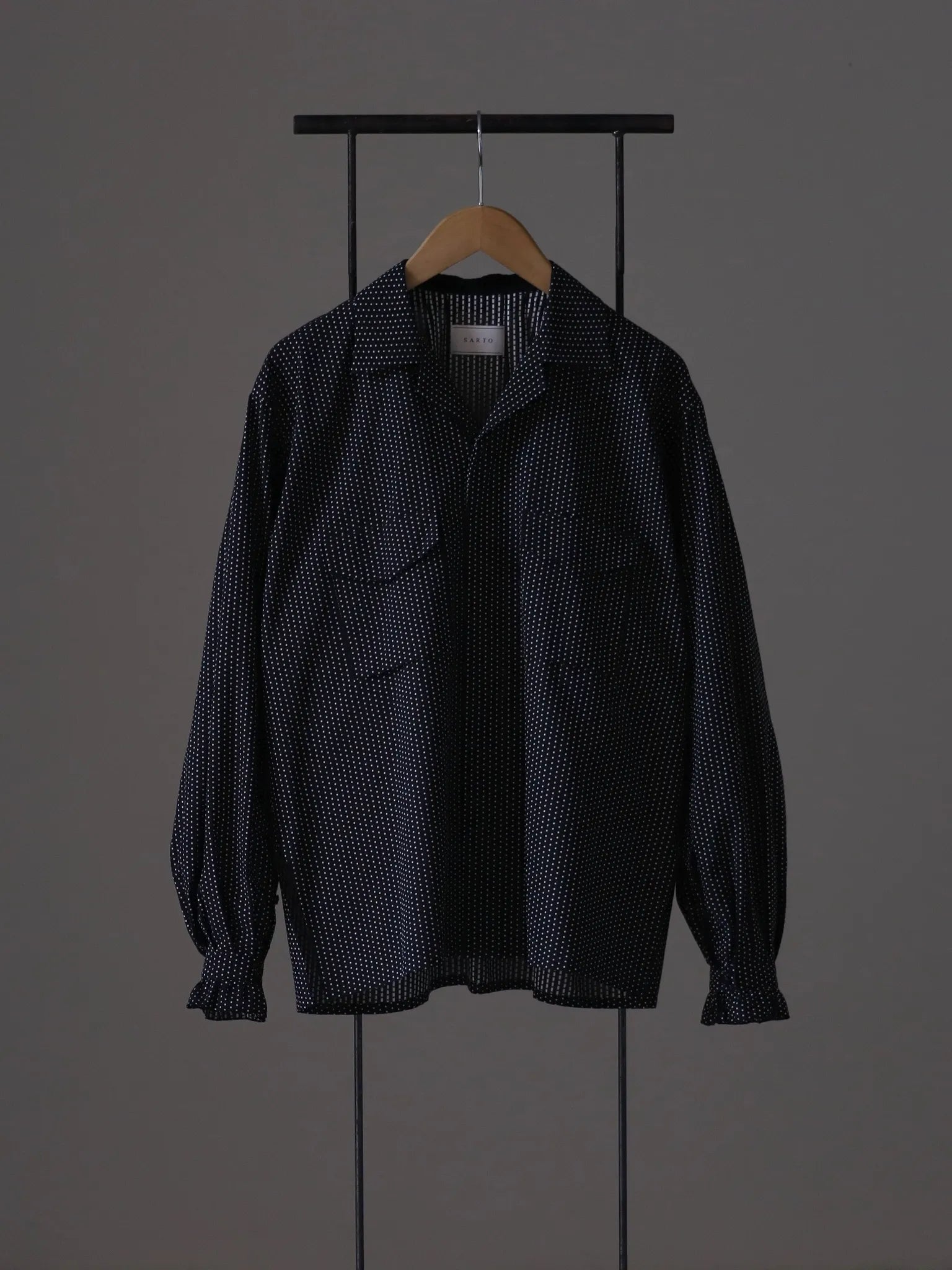 sarto-open-collar-blouse-black-o-white-1