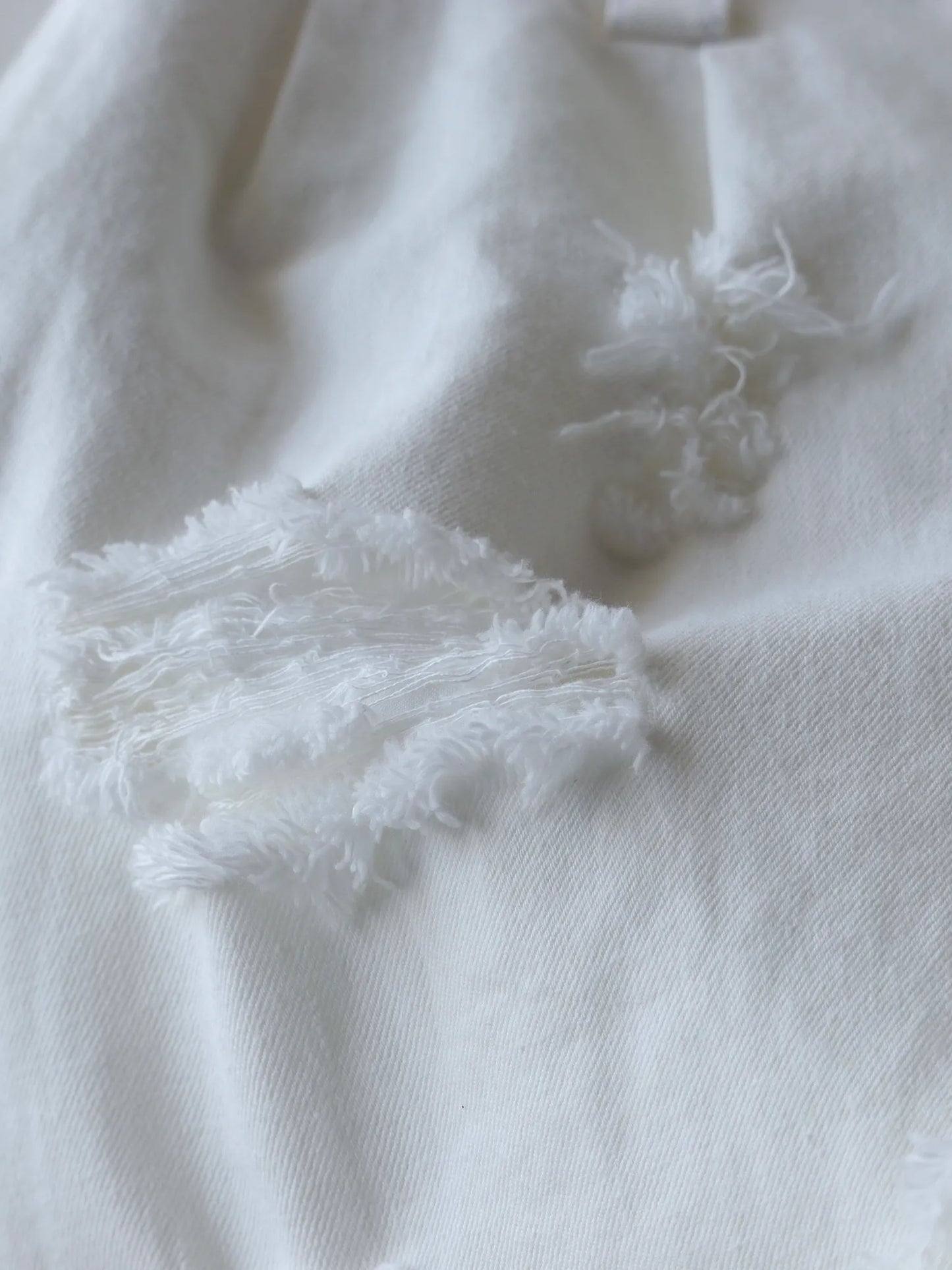 Nomàt | Layered Short Pants (Crushed Denim) White