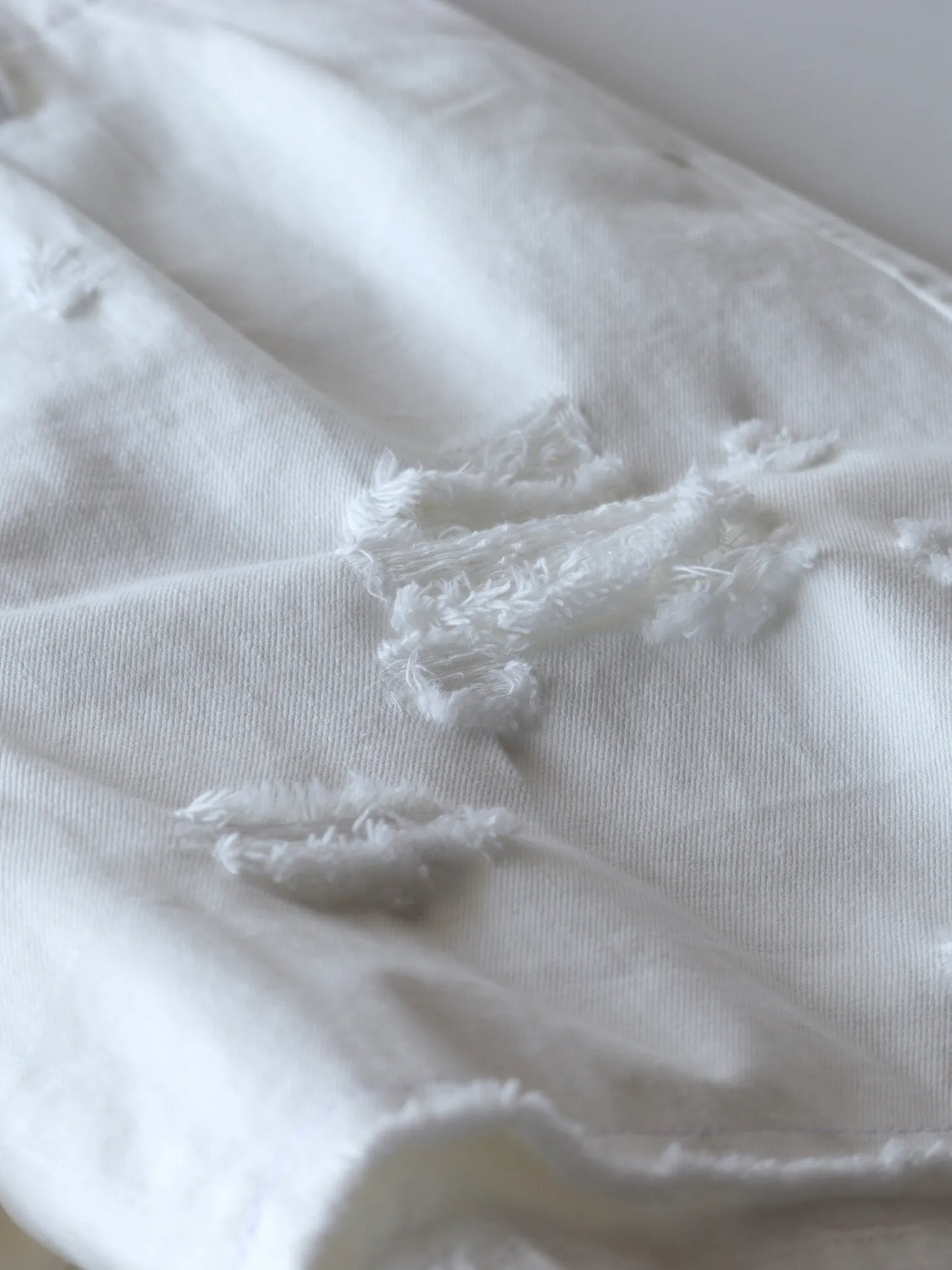 Nomàt | Layered Short Pants (Crushed Denim) White