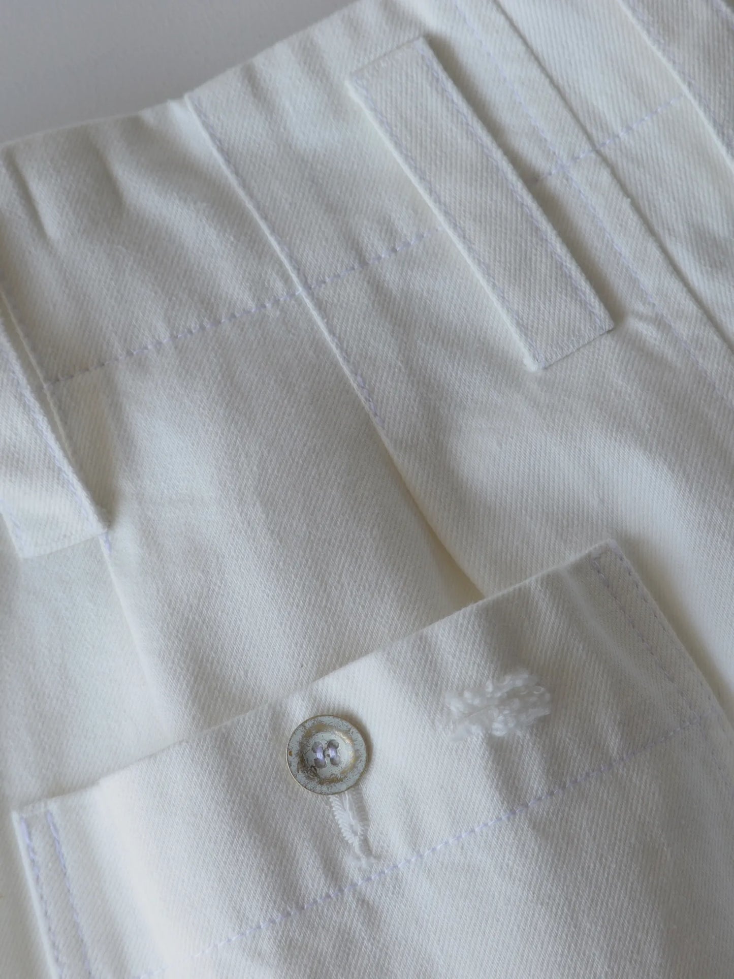 Nomàt | Layered Short Pants (Crushed Denim) White