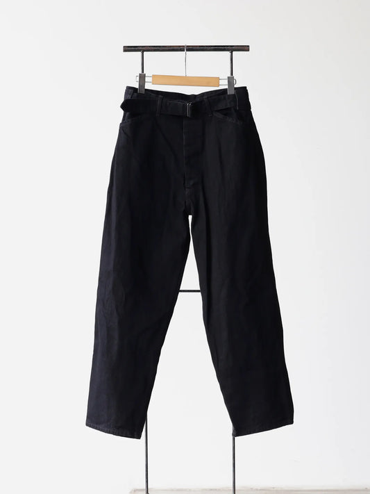 COMOLI | ブラックデニム ベルテッドパンツ BLACK