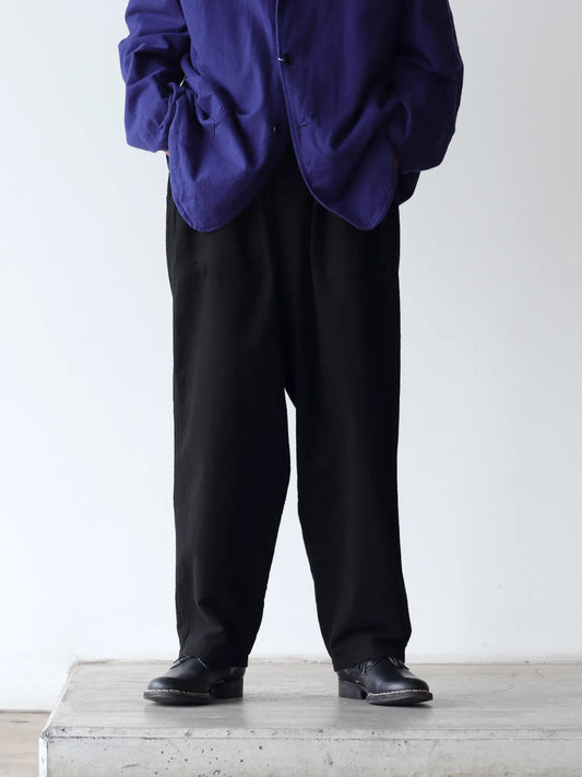 COMOLI | コットンネル テーパードパンツ BLACK