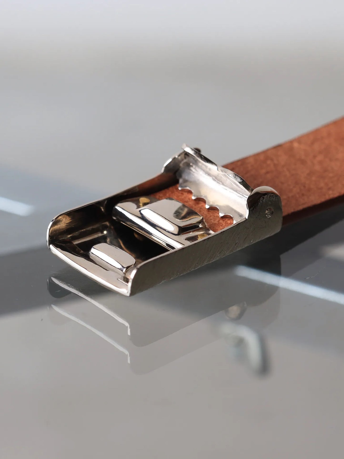 IRENISA | HOOK BUCKLE BELT BROWN