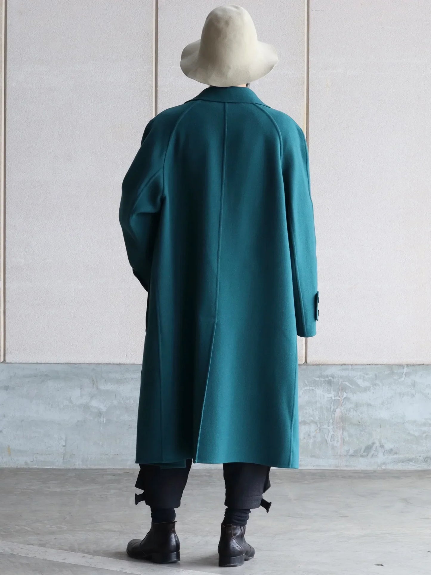 nonnotte-split-raglan-overcoat-balsam-green-2